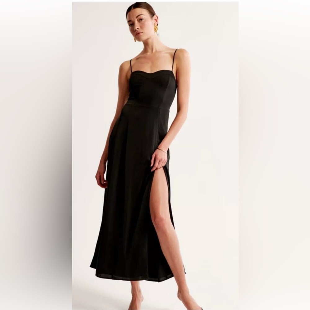 Abercrombie and Fitch Camille Midi Dress . Size XL. New without tags!